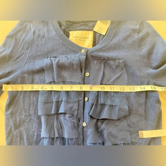 Abercrombie & Fitch Women’s Blue Ruffled Detailed Long Sleeve Cardigan SZ L - Picture 9 of 11